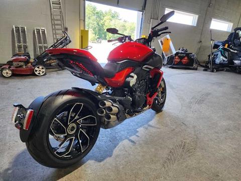 2024 Ducati Diavel V4 in Foxboro, Massachusetts - Photo 19