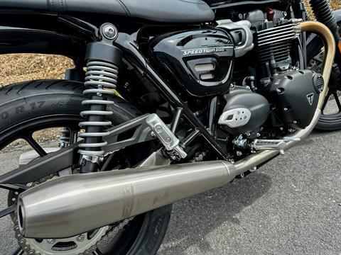 2024 Triumph Speed Twin 900 in Foxboro, Massachusetts - Photo 4