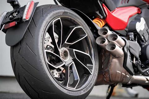 2023 Ducati Diavel V4 in Foxboro, Massachusetts - Photo 17