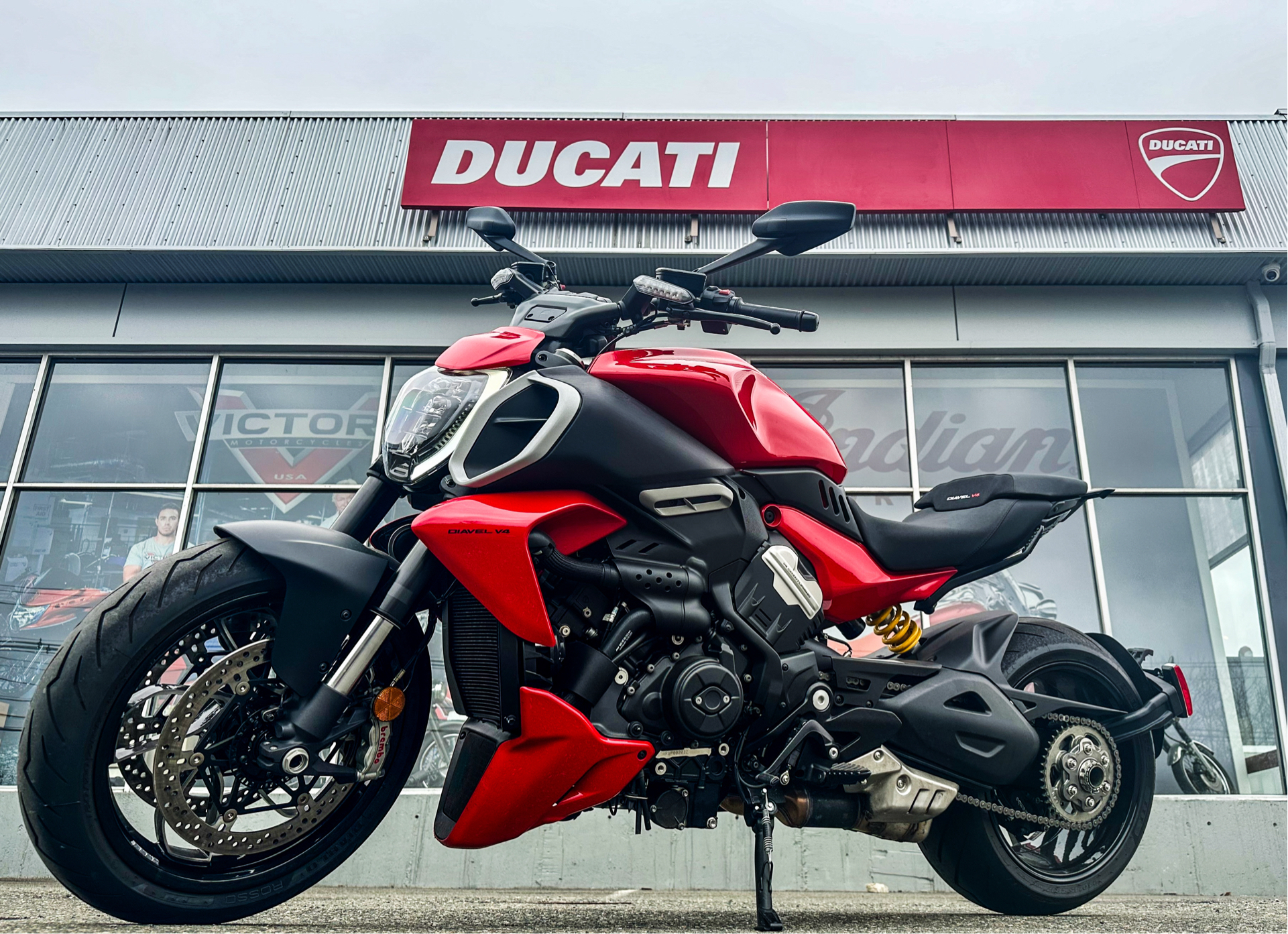 2023 Ducati Diavel V4 in Foxboro, Massachusetts - Photo 10