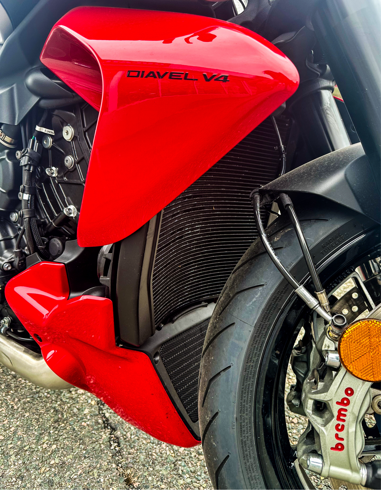 2023 Ducati Diavel V4 in Foxboro, Massachusetts - Photo 18