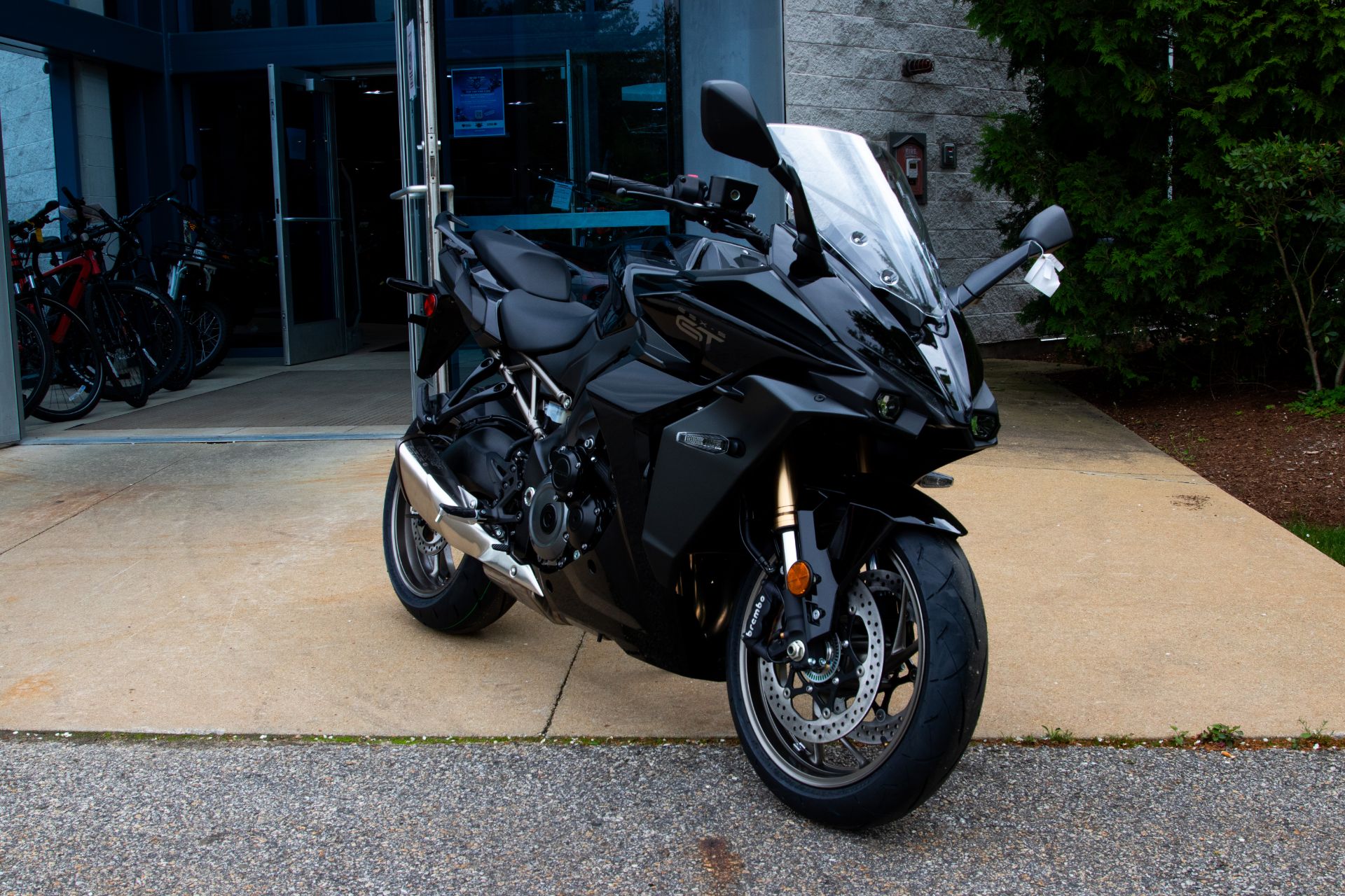 2024 Suzuki GSX-S1000GT in Concord, New Hampshire - Photo 3