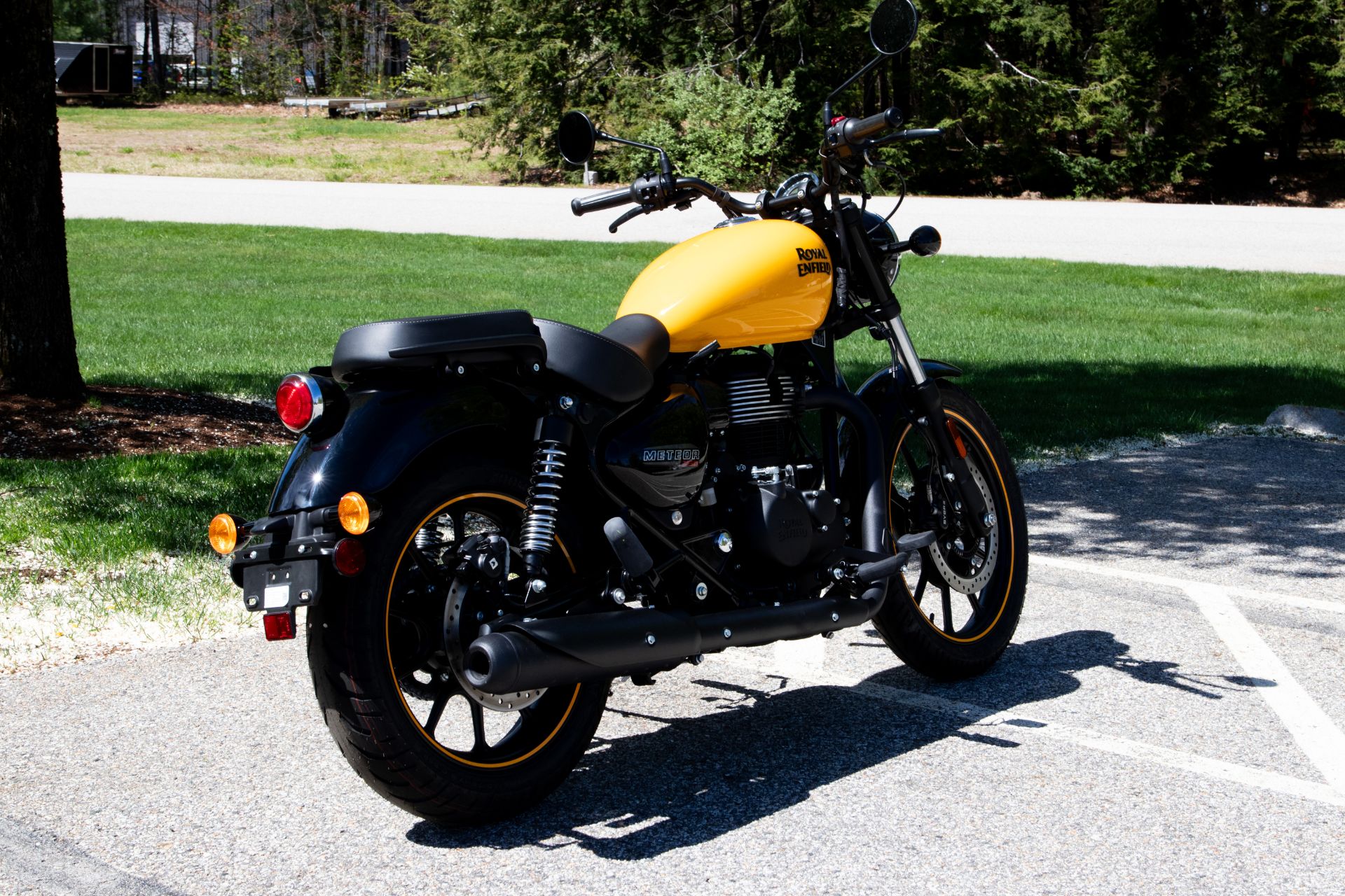 2023 Royal Enfield Meteor 350 in Concord, New Hampshire - Photo 10