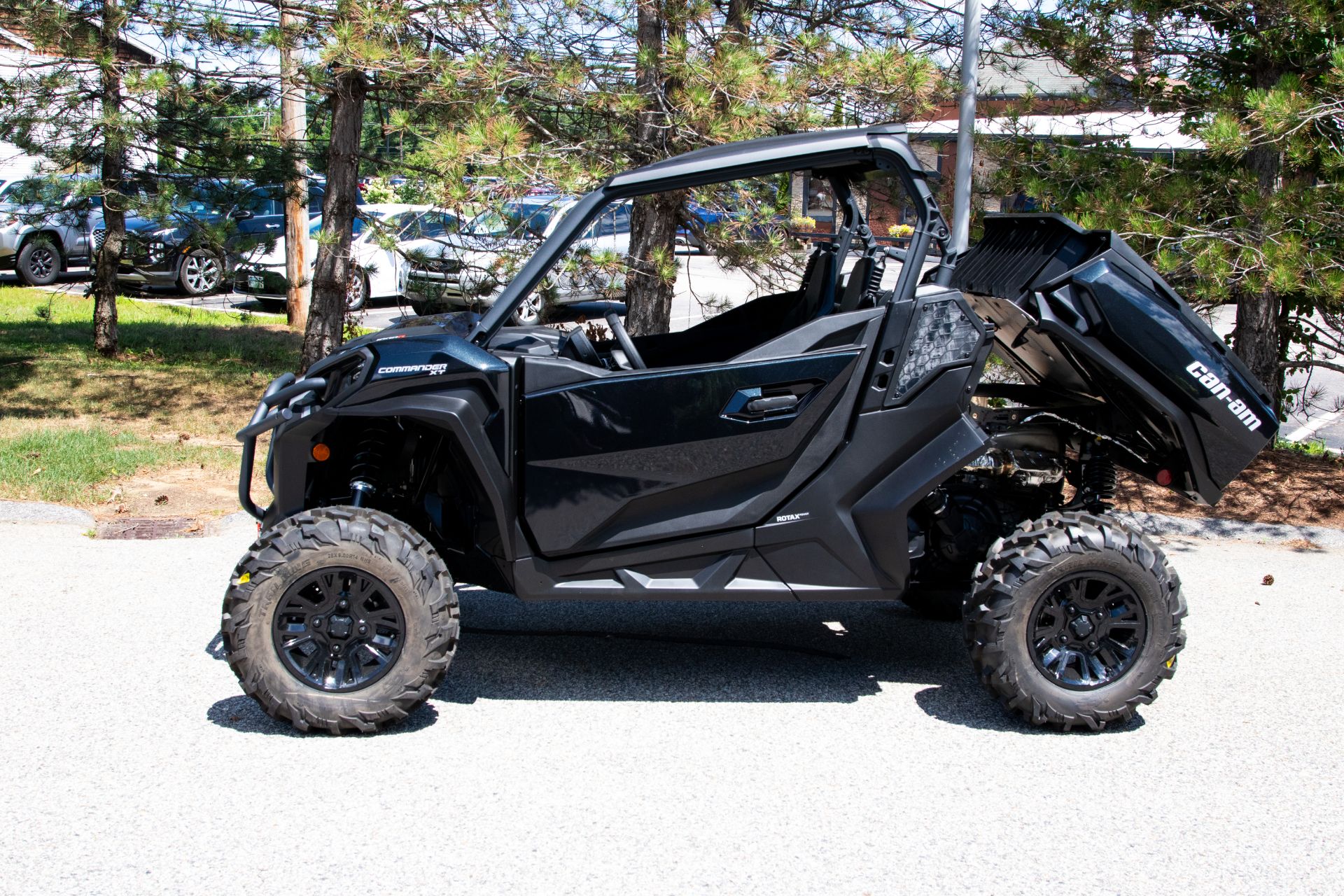 2024 Can-Am Commander XT 1000R in Concord, New Hampshire - Photo 3