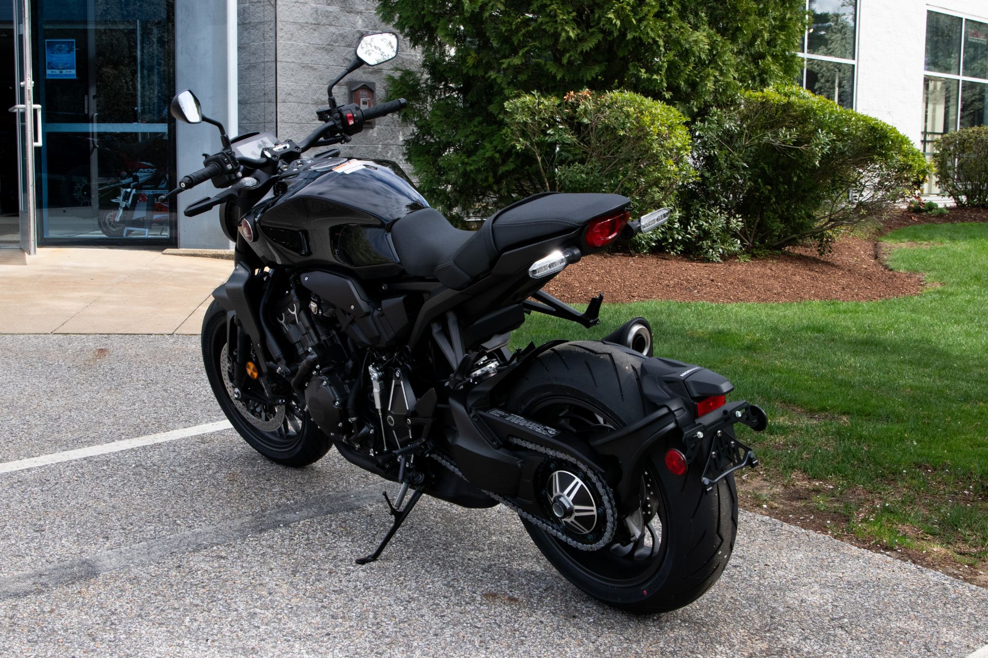 2024 Honda CB1000R Black Edition in Concord, New Hampshire - Photo 9