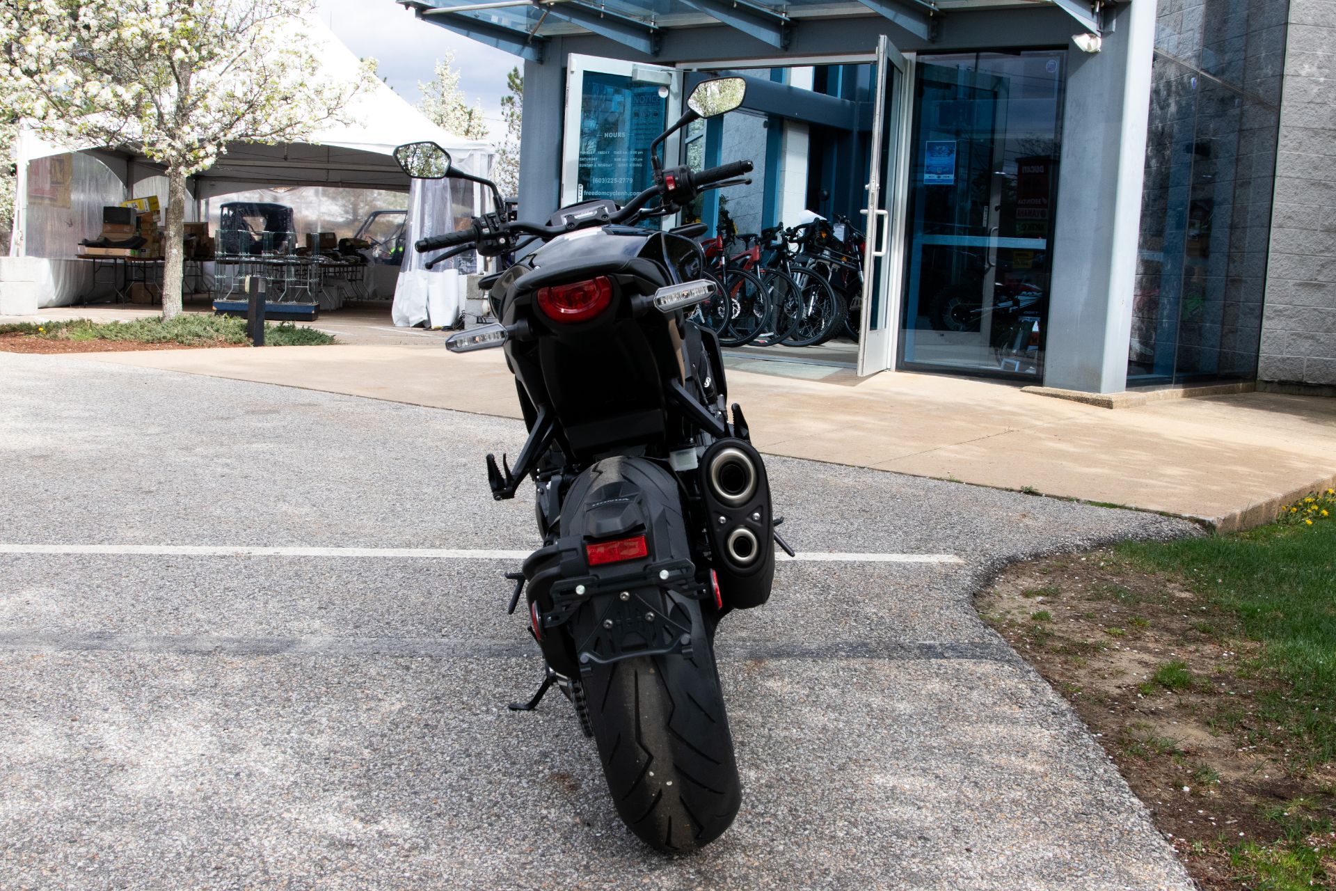 2024 Honda CB1000R Black Edition in Concord, New Hampshire - Photo 11