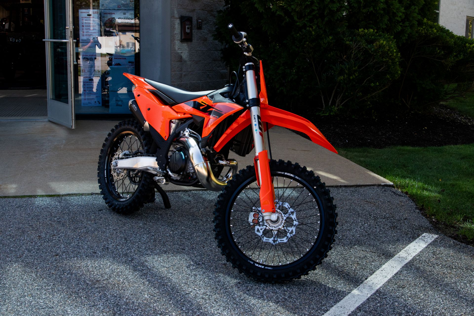 2025 KTM 250 SX in Concord, New Hampshire - Photo 2