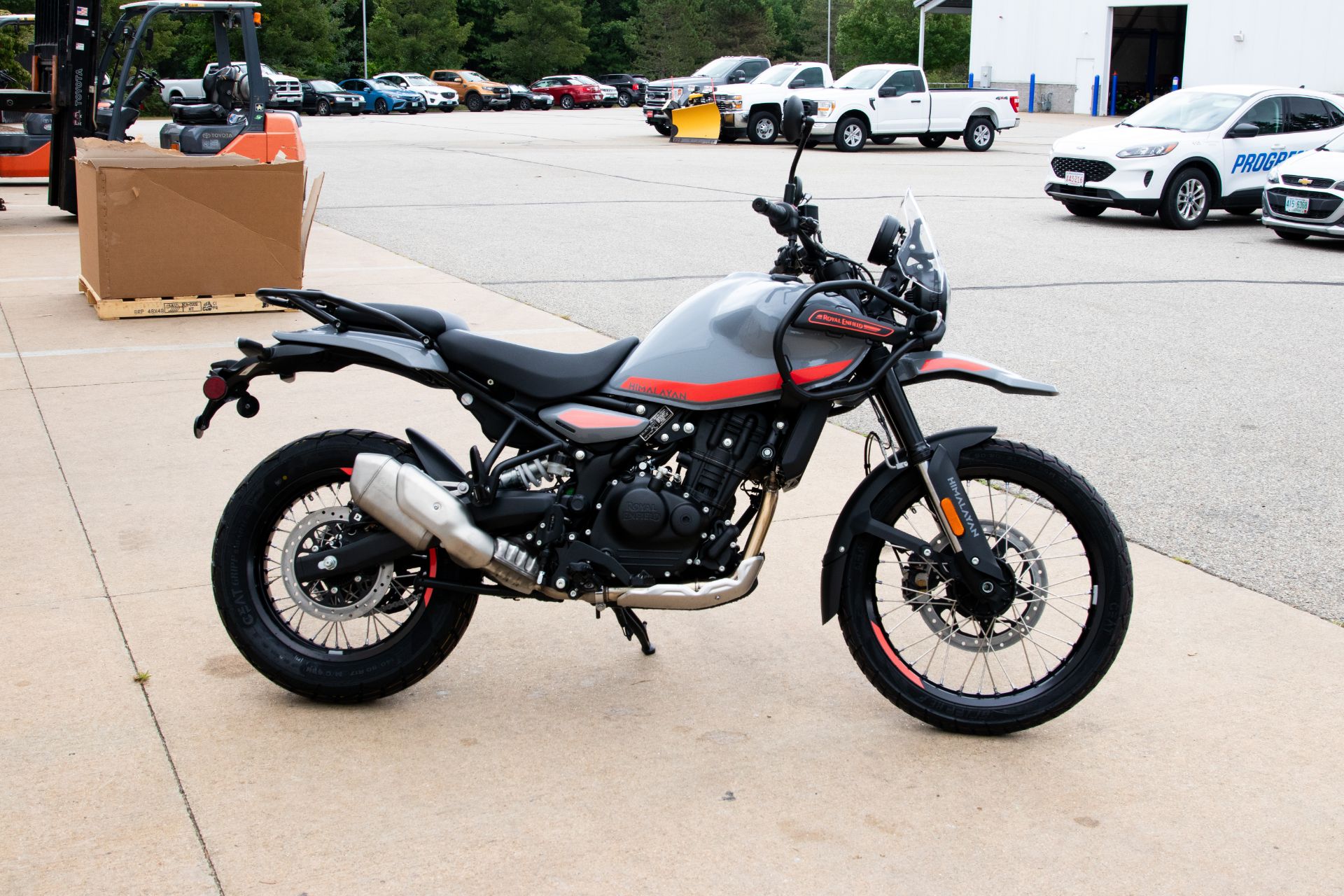 2025 Royal Enfield Himalayan 450 in Concord, New Hampshire - Photo 1