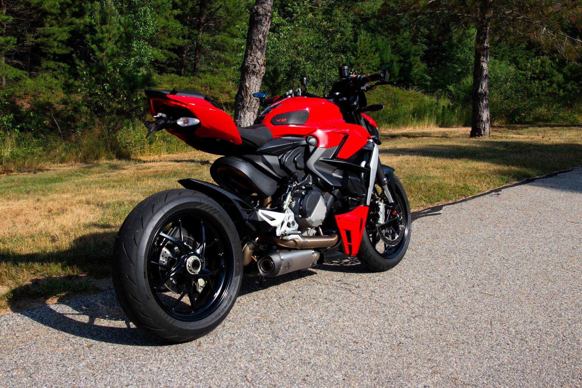 2022 Ducati Streetfighter V2 in Concord, New Hampshire - Photo 3