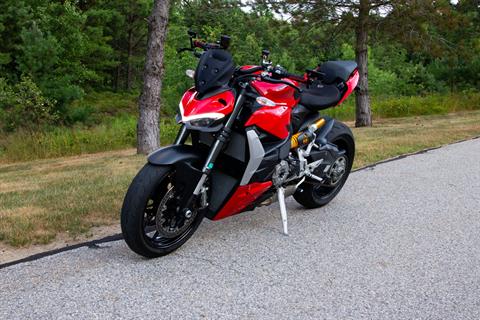 2022 Ducati Streetfighter V2 in Concord, New Hampshire - Photo 10