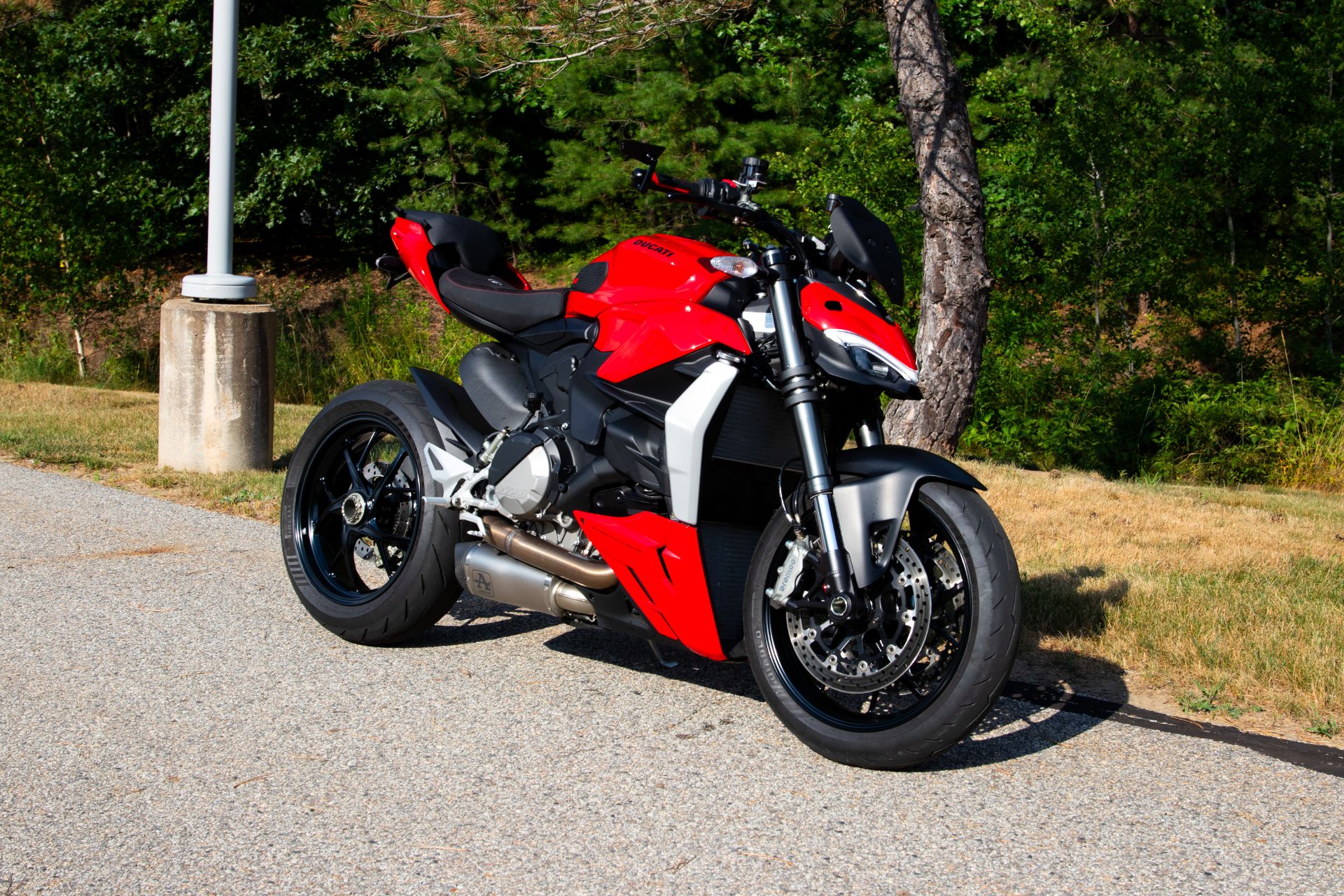 2022 Ducati Streetfighter V2 in Concord, New Hampshire - Photo 4