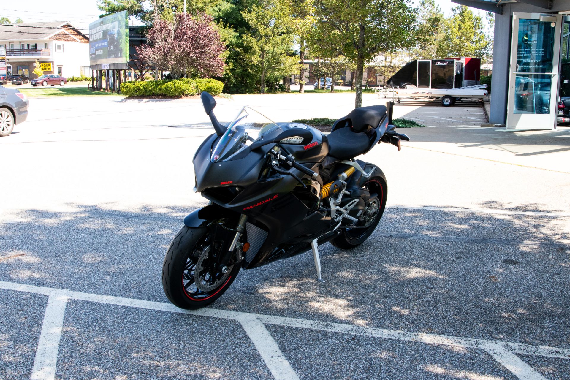 2025 Ducati Panigale V2 in Concord, New Hampshire - Photo 4