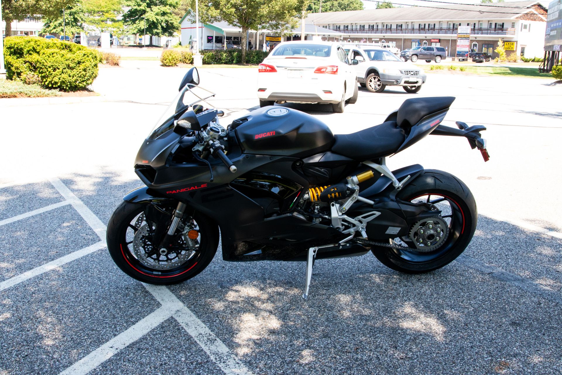 2025 Ducati Panigale V2 in Concord, New Hampshire - Photo 5