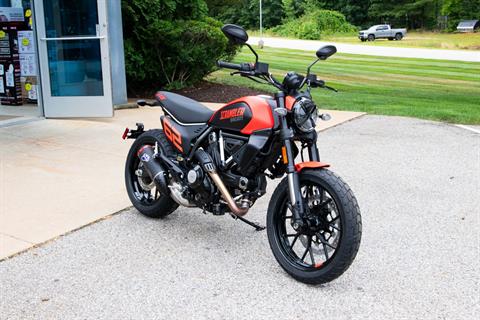 2024 Ducati Scrambler Full Throttle in Concord, New Hampshire - Photo 2