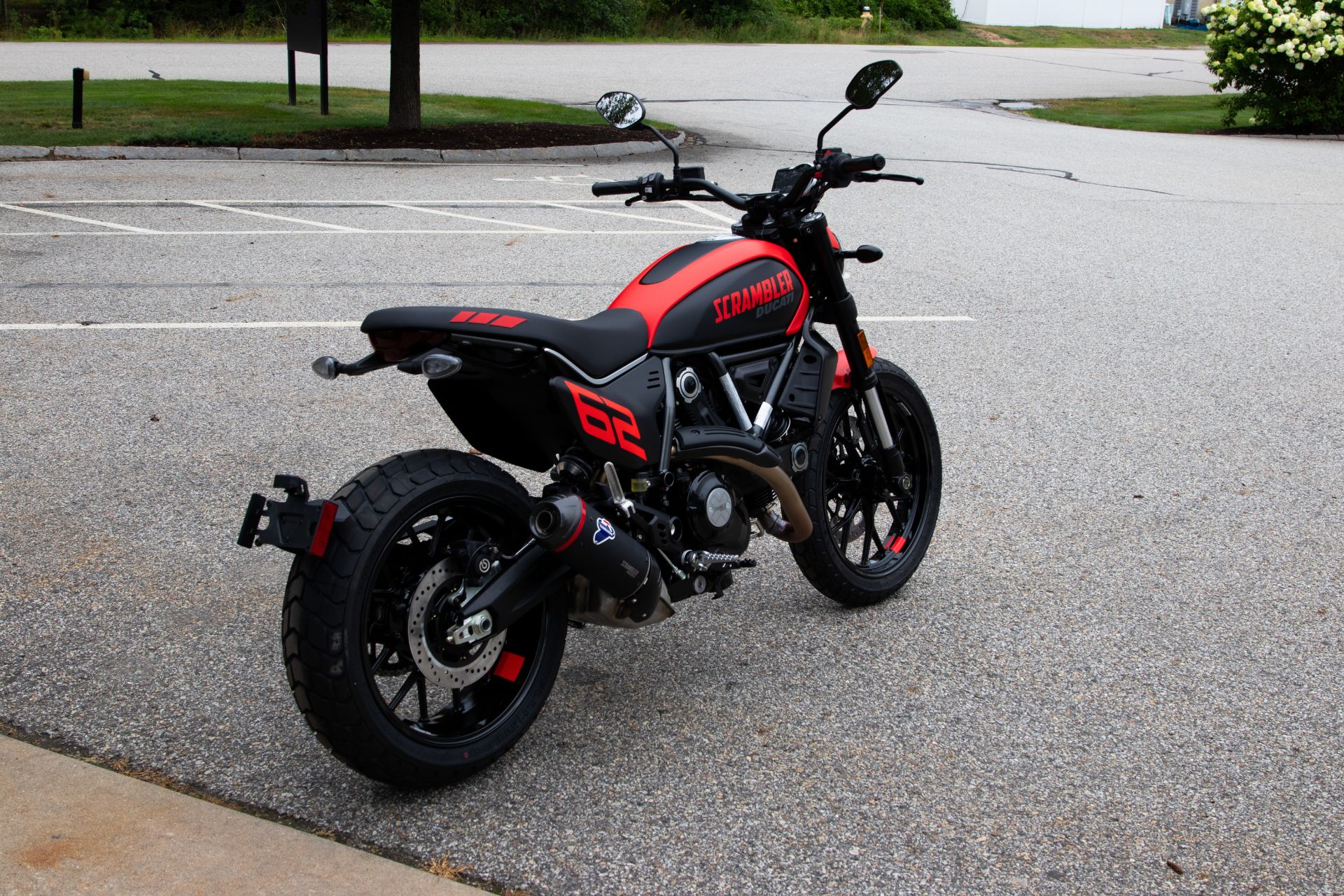 2024 Ducati Scrambler Full Throttle in Concord, New Hampshire - Photo 8