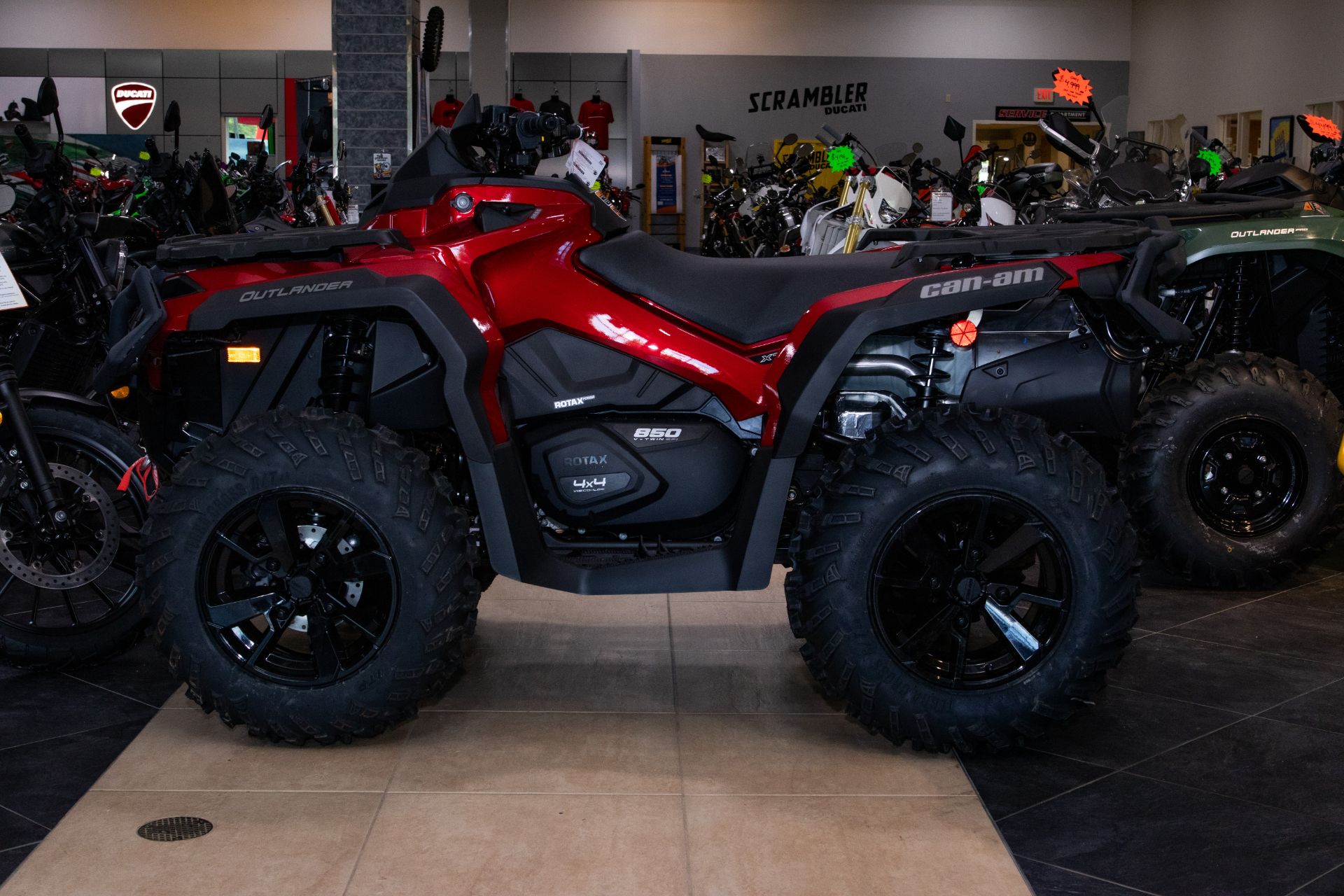 2024 Can-Am Outlander XT 850 in Concord, New Hampshire - Photo 5