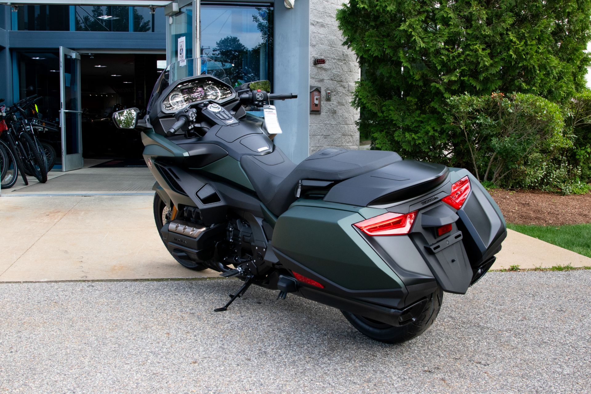 2024 Honda Gold Wing Automatic DCT in Concord, New Hampshire - Photo 9