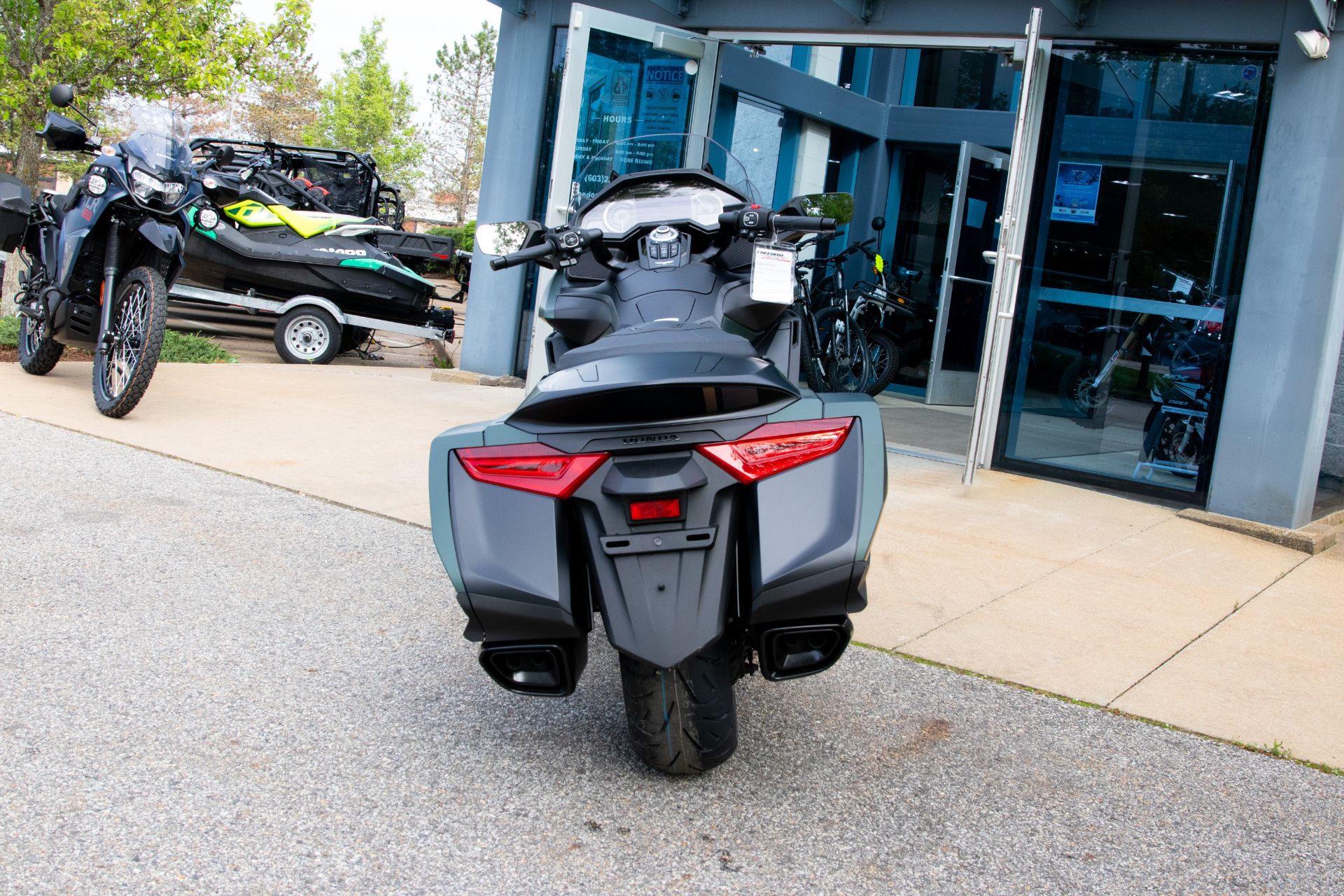 2024 Honda Gold Wing Automatic DCT in Concord, New Hampshire - Photo 10
