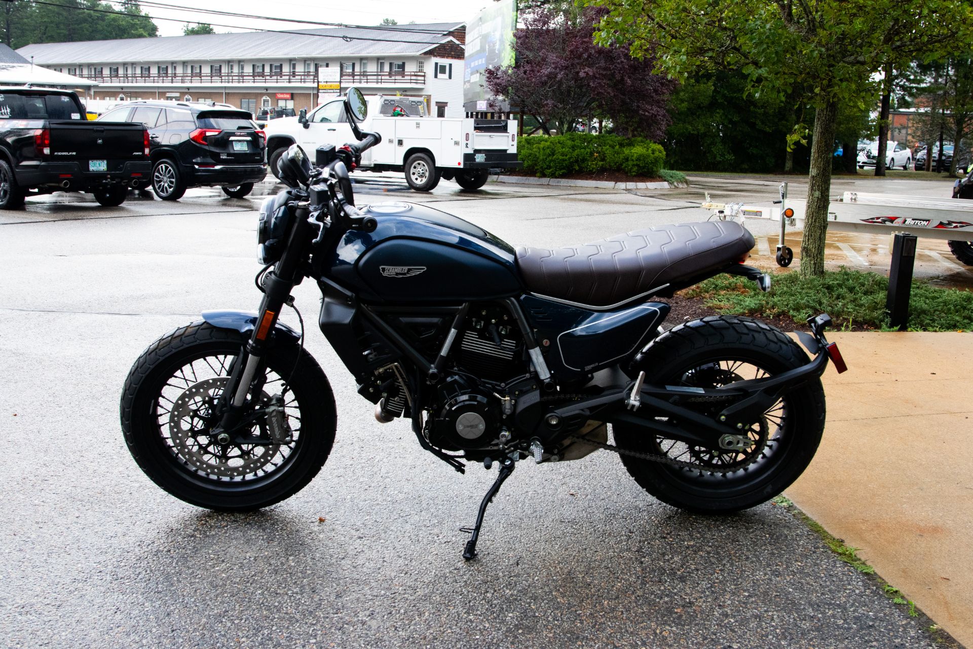 2024 Ducati Scrambler Nightshift in Concord, New Hampshire - Photo 4