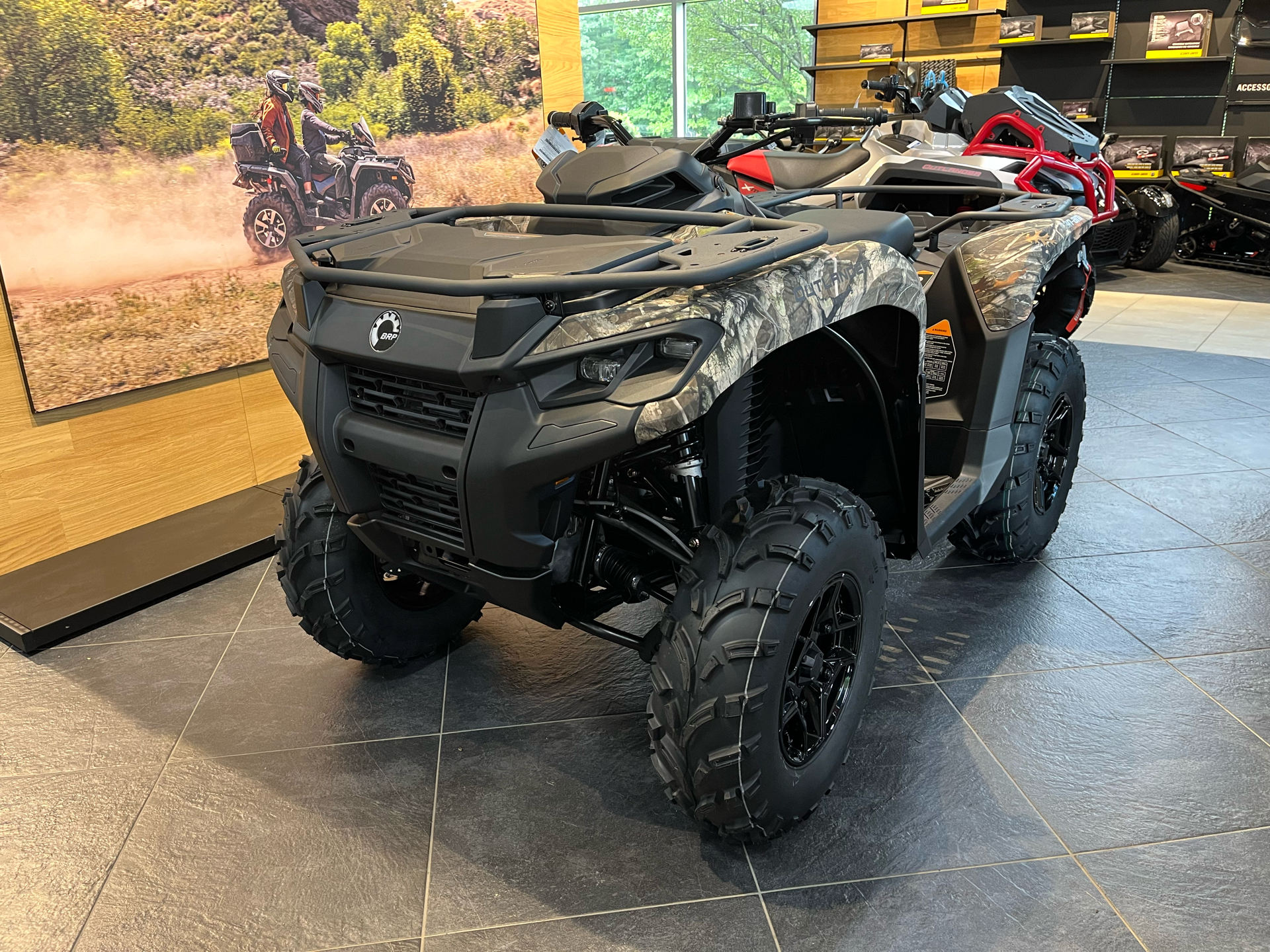 2024 Can-Am Outlander DPS 700 in Concord, New Hampshire - Photo 6