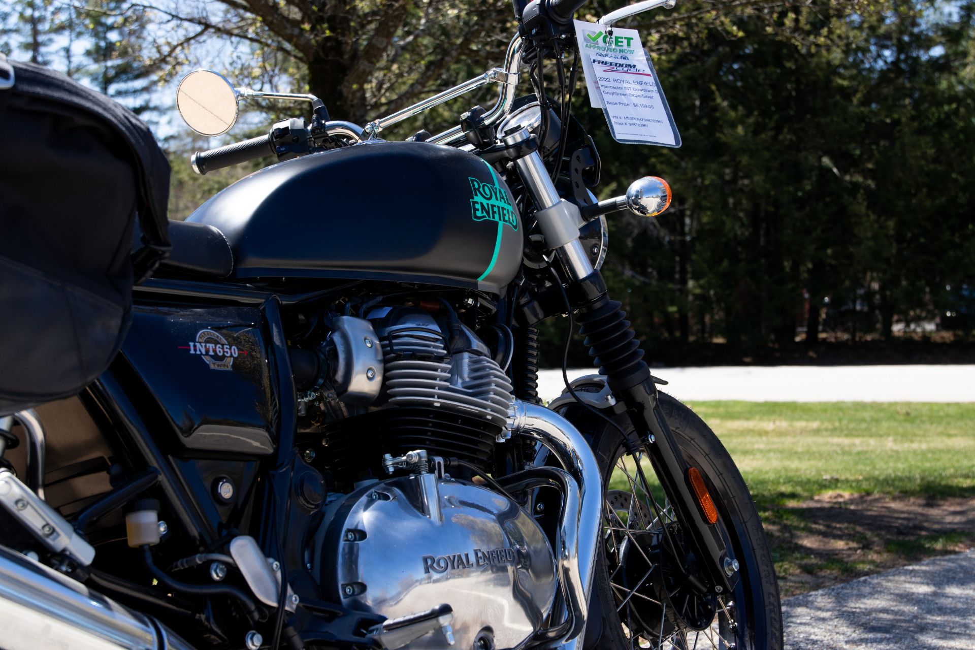 2022 Royal Enfield INT650 in Concord, New Hampshire - Photo 2