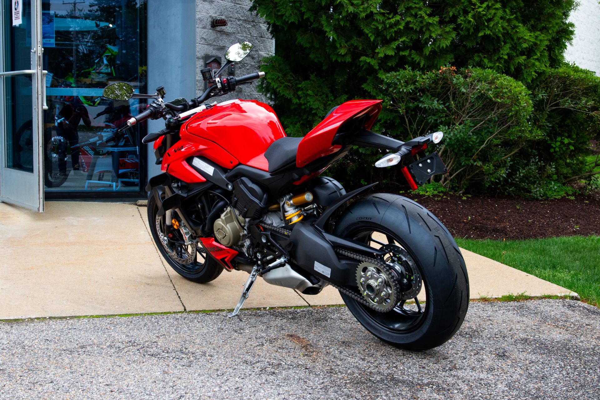 2024 Ducati Streetfighter V4 in Concord, New Hampshire - Photo 6