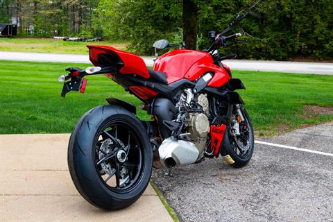 2024 Ducati Streetfighter V4 in Concord, New Hampshire - Photo 13