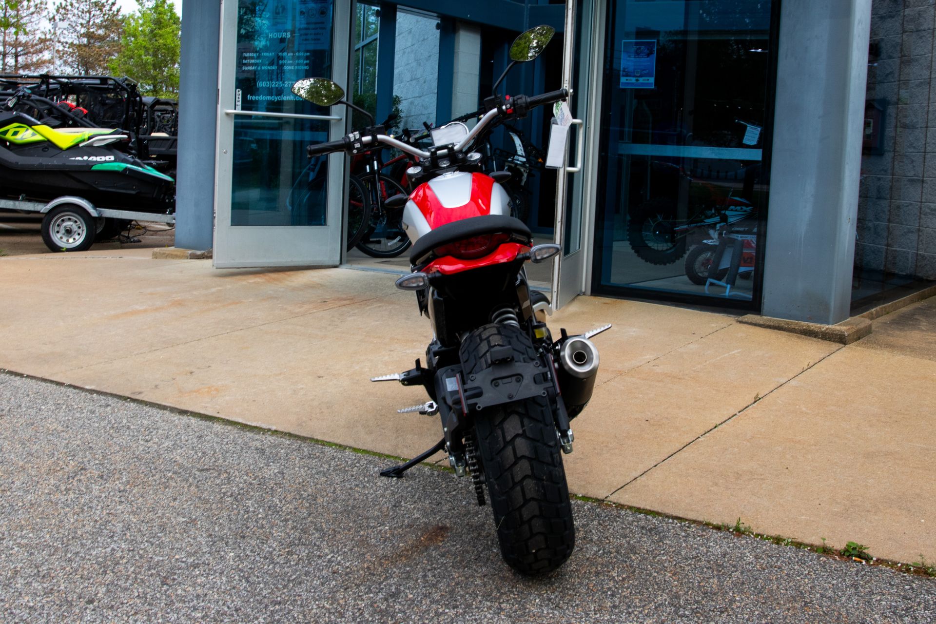 2024 Ducati Scrambler Icon in Concord, New Hampshire - Photo 7