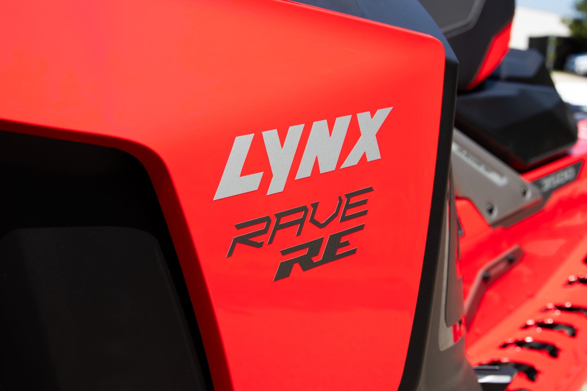 2024 LYNX Rave RE 850 E-TEC Ice Ripper XT 1.25 M.S. / E.S. w/ 10.25 in. Touchscreen in Concord, New Hampshire - Photo 10