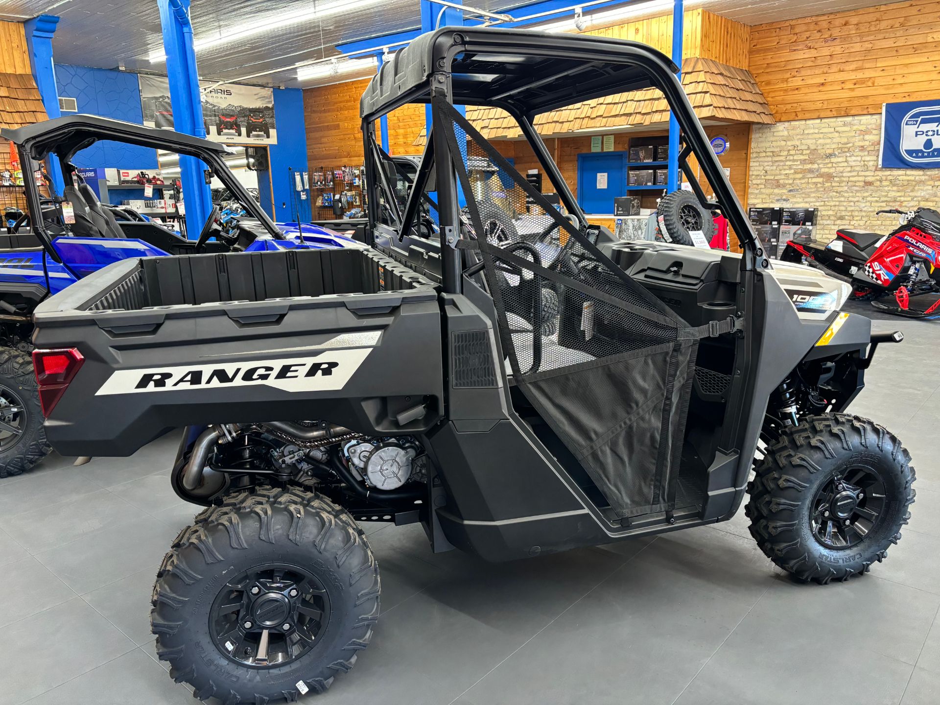 2025 Polaris Ranger 1000 Premium in Eagle Bend, Minnesota - Photo 2