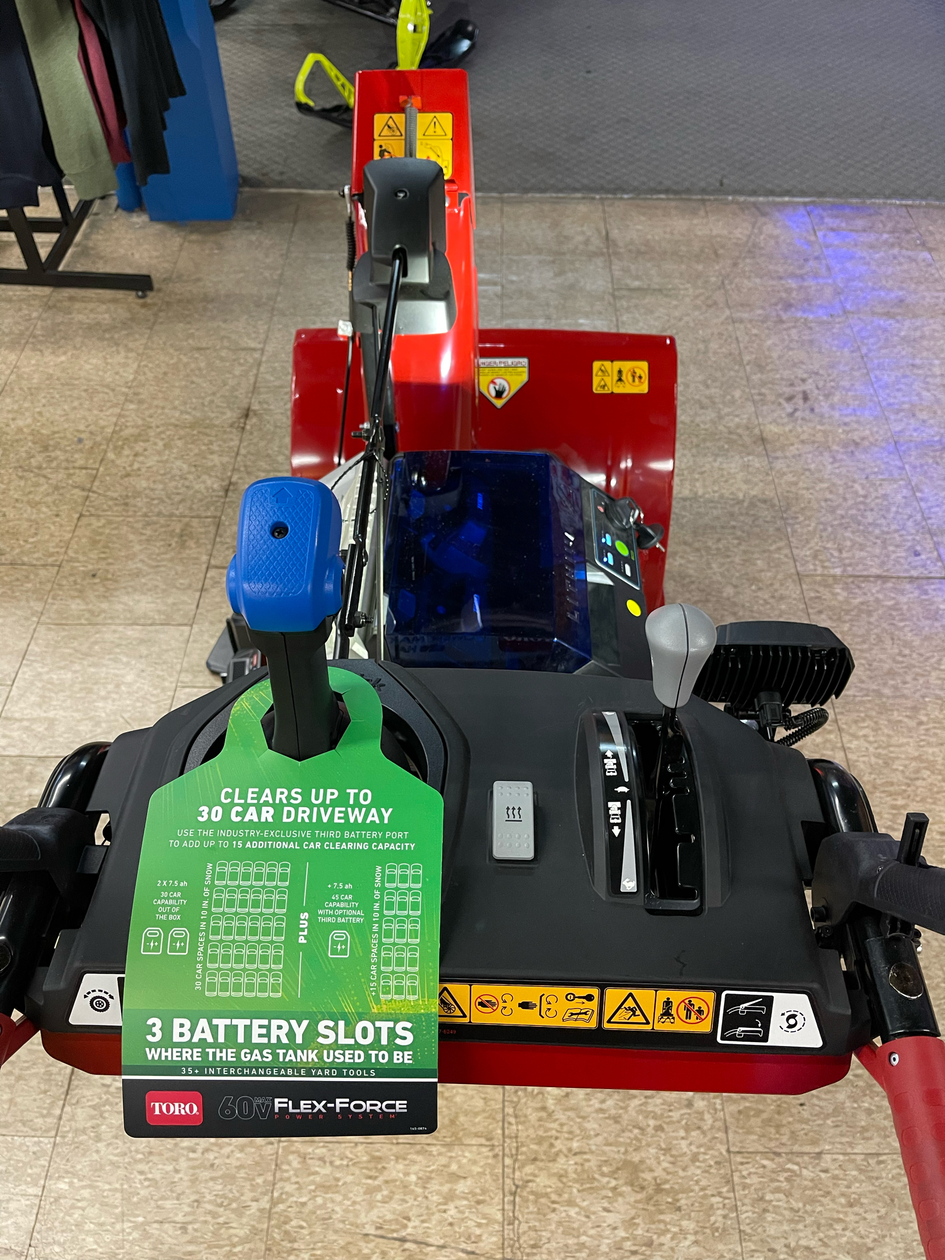 Toro 26 in. Power Max e26 60V with (2) 7.5Ah Batteries and Charger in Eagle Bend, Minnesota - Photo 4