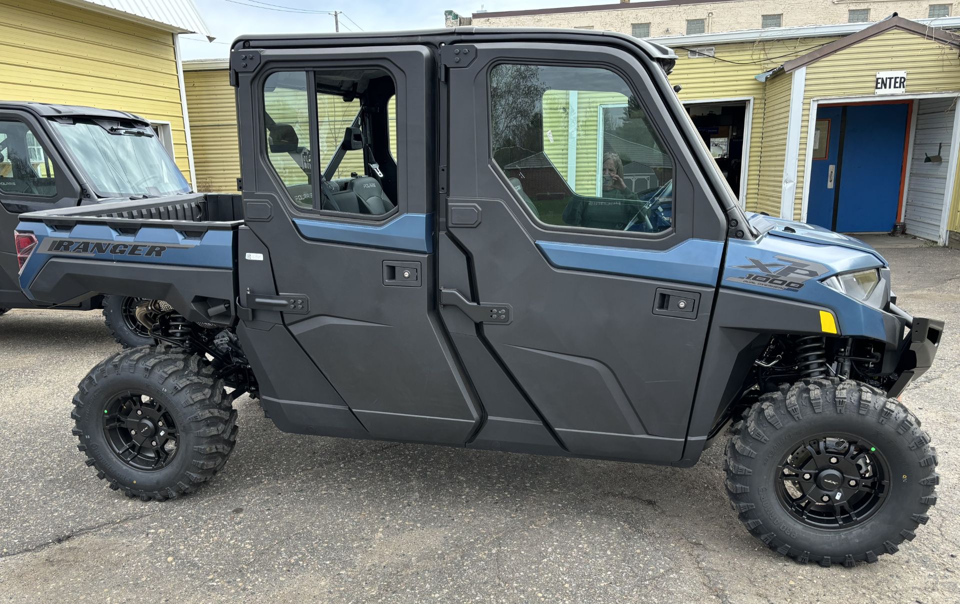 2025 Polaris Ranger Crew XP 1000 NorthStar Edition Premium with Fixed Windshield in Eagle Bend, Minnesota - Photo 2