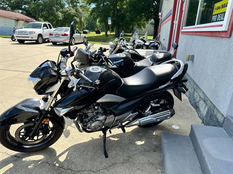 2013 Suzuki GW250 in Pensacola, Florida - Photo 2