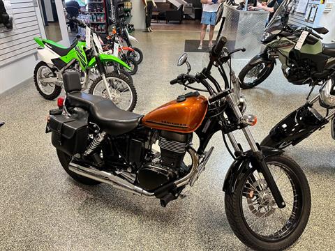 2017 Suzuki Boulevard S40 in Pensacola, Florida - Photo 2