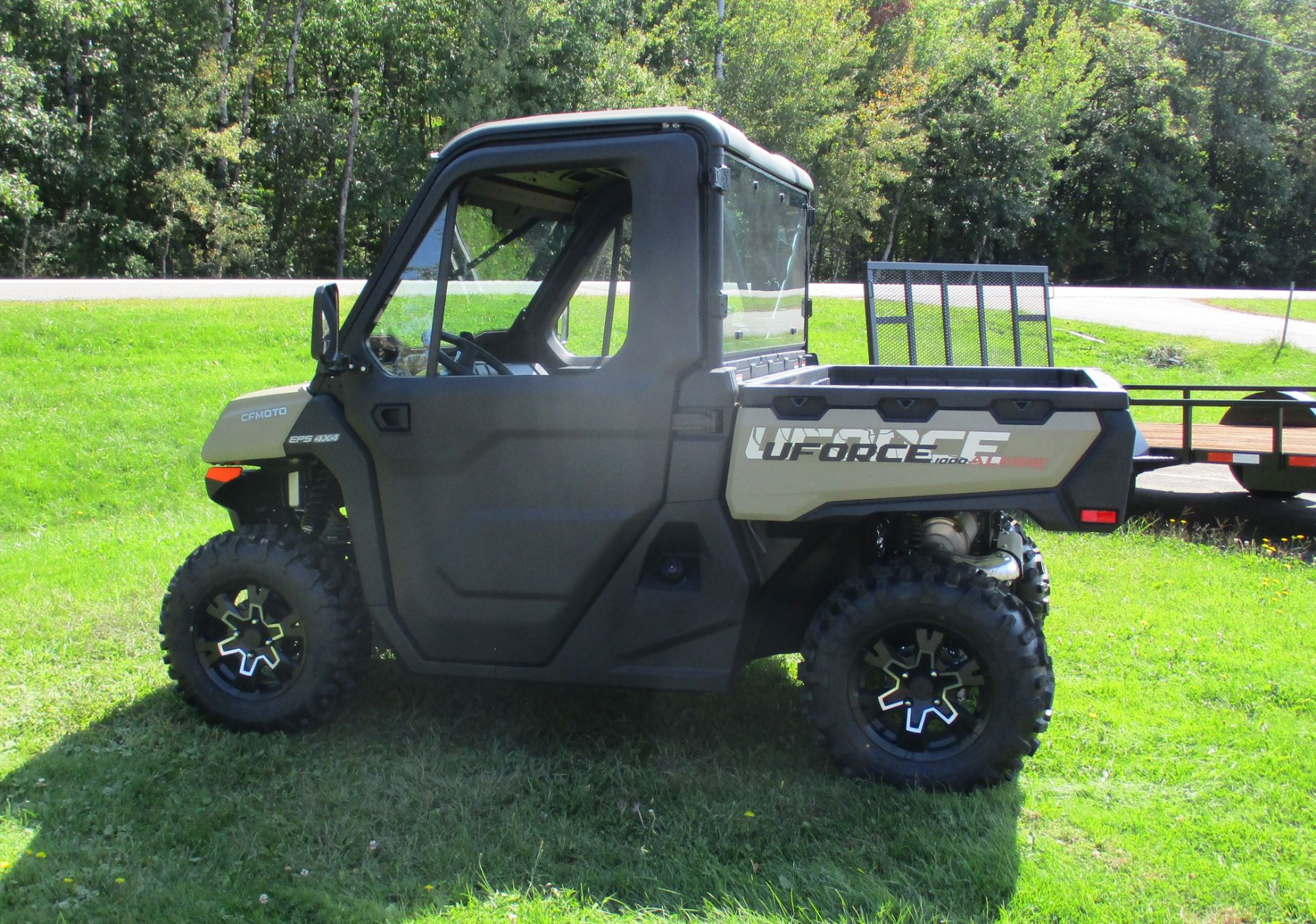 2024 CFMOTO UForce 1000 Alpine Edition in Newport, Maine - Photo 2