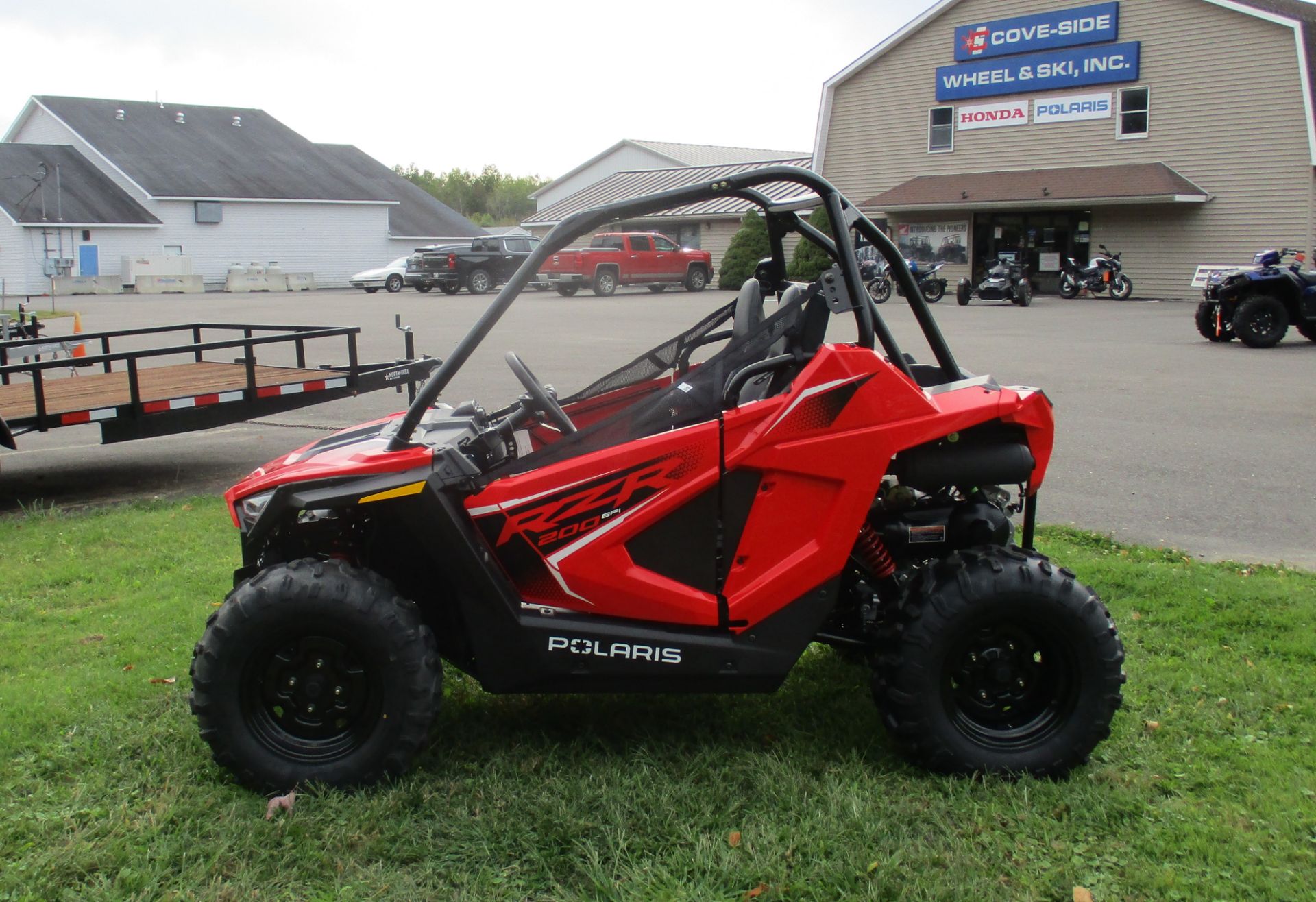 2025 Polaris RZR 200 EFI in Newport, Maine - Photo 2