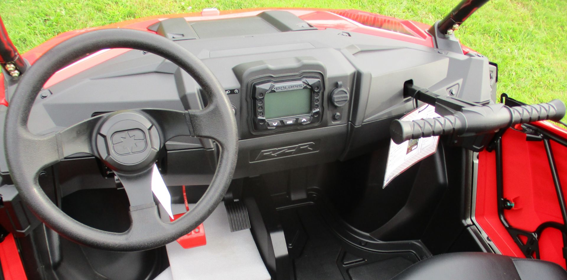 2025 Polaris RZR 200 EFI in Newport, Maine - Photo 3