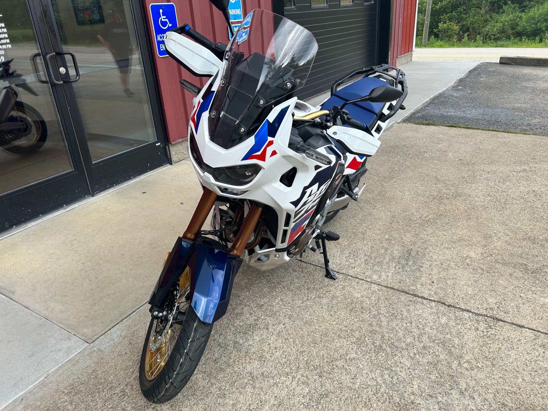 2024 Honda Africa Twin Adventure Sports ES in Prosperity, Pennsylvania - Photo 2