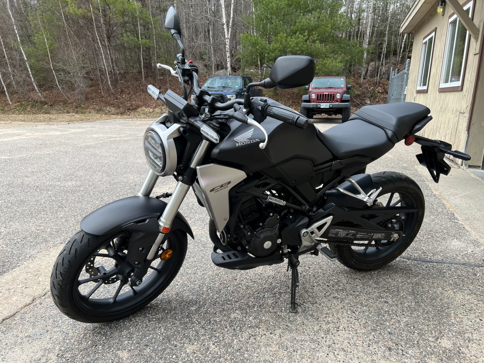 2019 Honda CB300R in Tamworth, New Hampshire - Photo 2