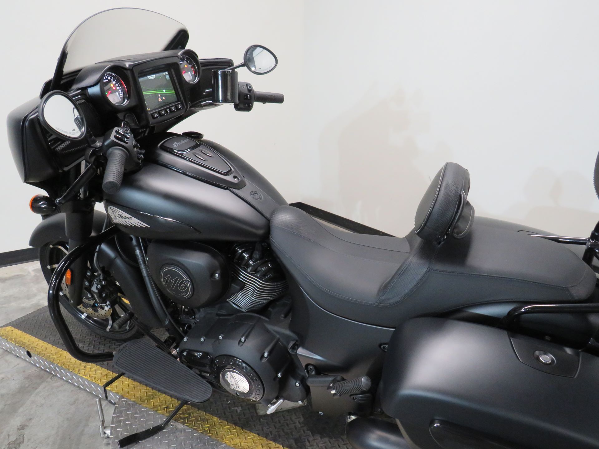 2020 Indian Chieftain® Dark Horse® in Fort Worth, Texas - Photo 11