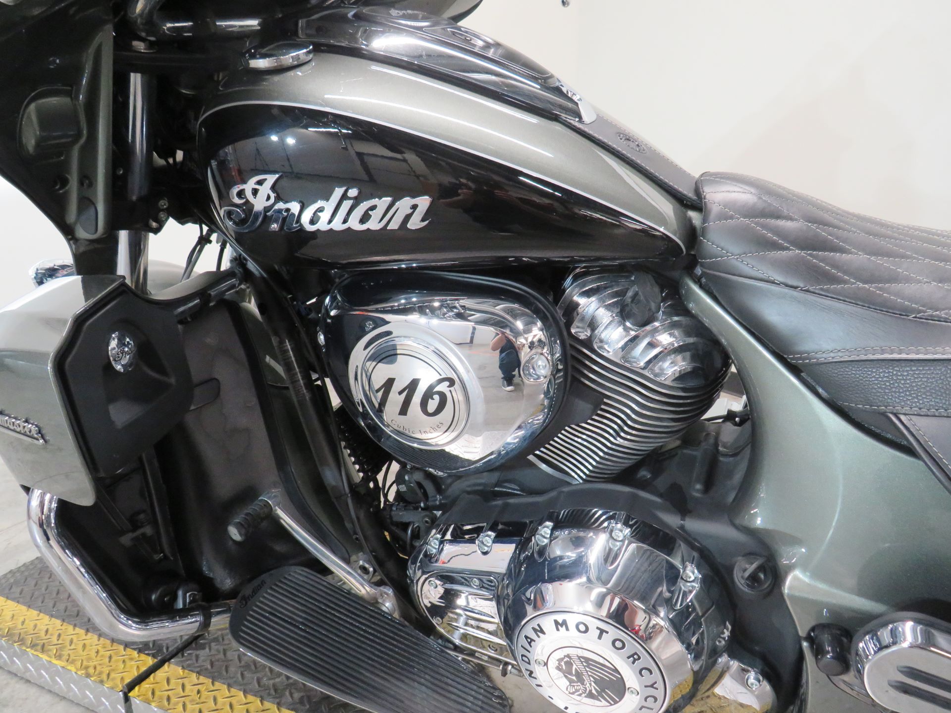 2021 Indian Roadmaster® in Fort Worth, Texas - Photo 4