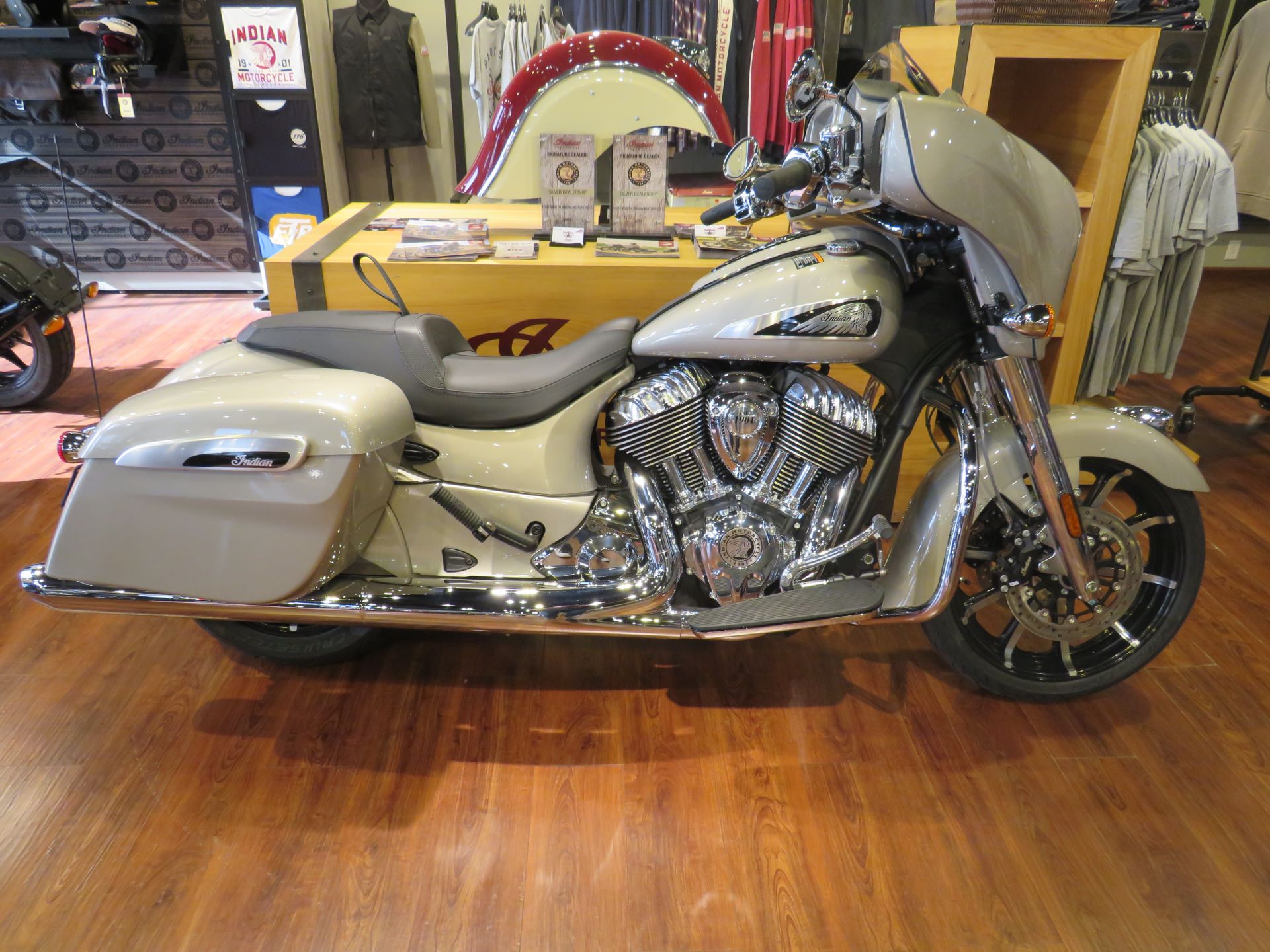2022 Indian Chieftain® Limited in Fort Worth, Texas - Photo 1