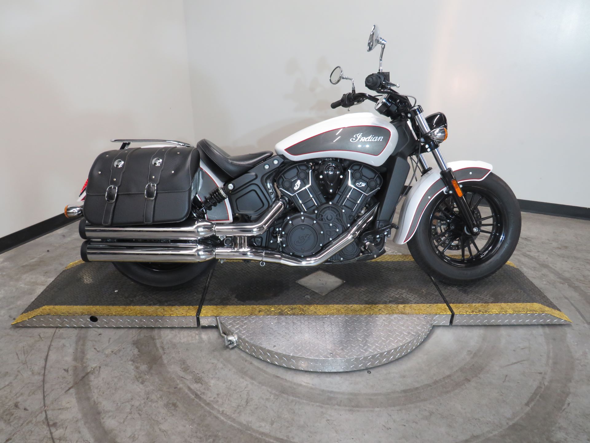 2020 Indian Scout® Sixty ABS in Fort Worth, Texas - Photo 1