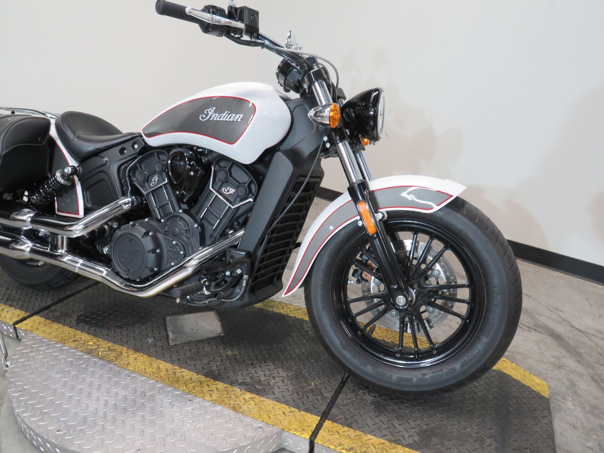 2020 Indian Scout® Sixty ABS in Fort Worth, Texas - Photo 2