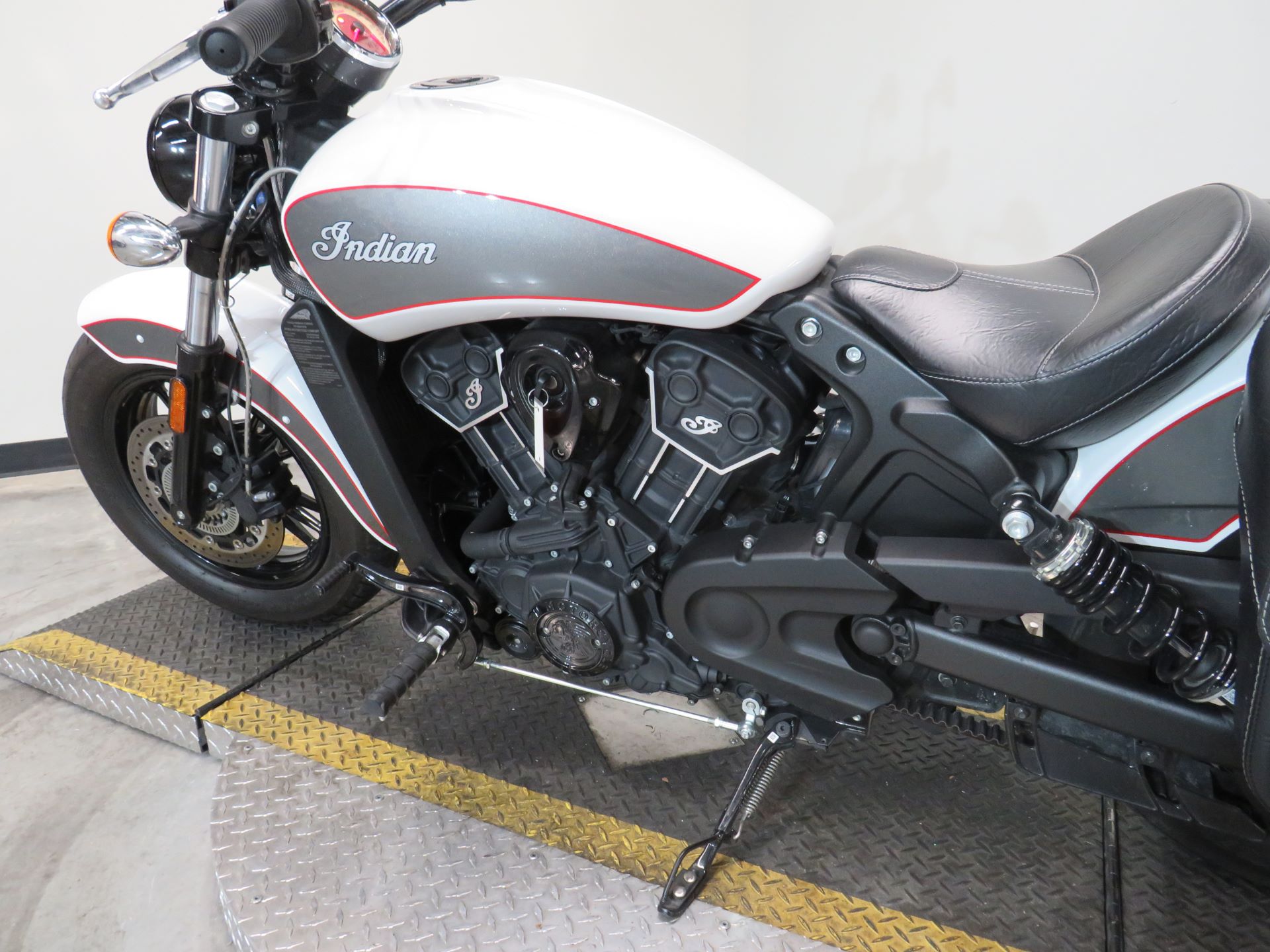 2020 Indian Scout® Sixty ABS in Fort Worth, Texas - Photo 12