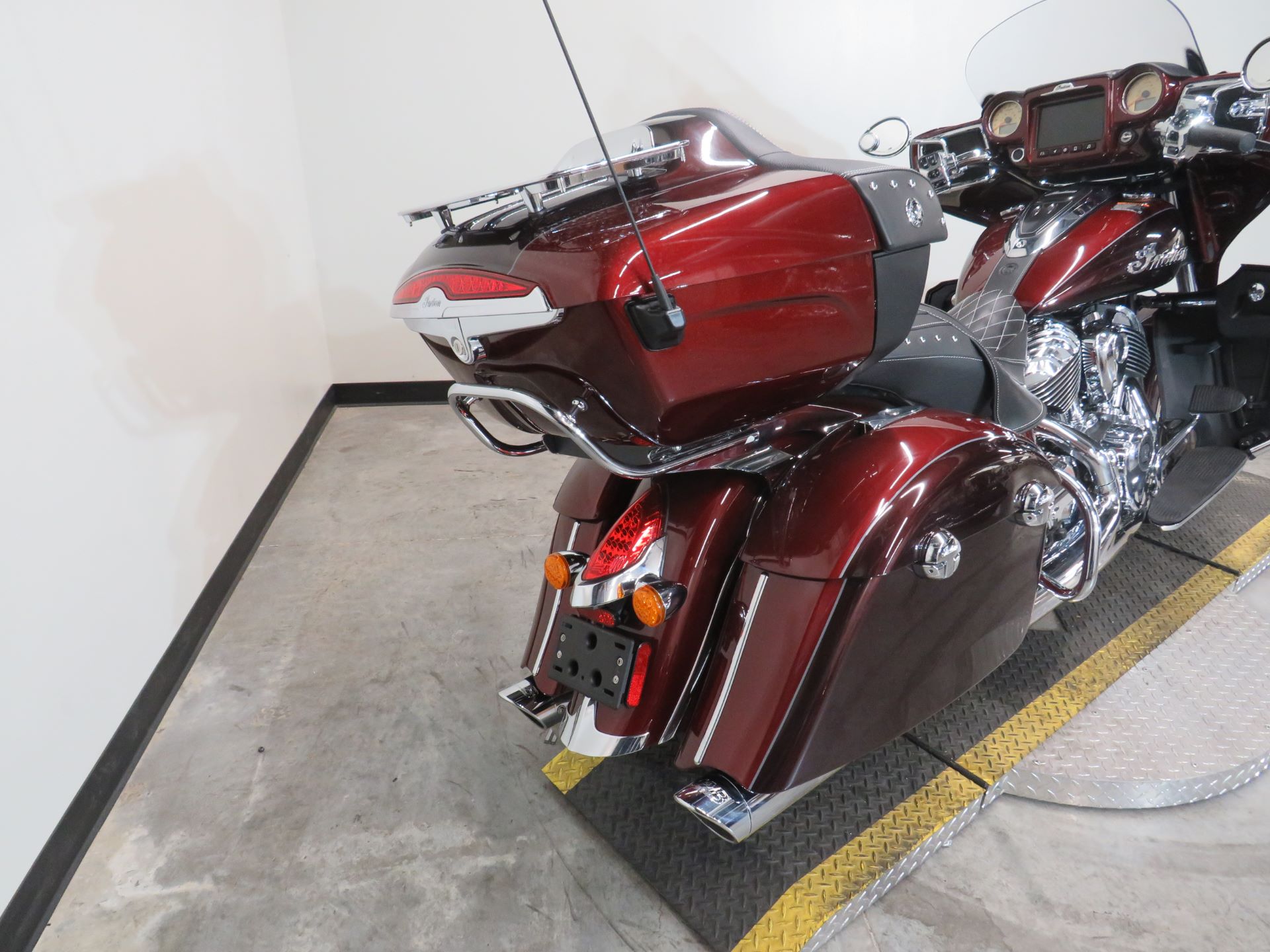 2022 Indian Roadmaster® in Fort Worth, Texas - Photo 14