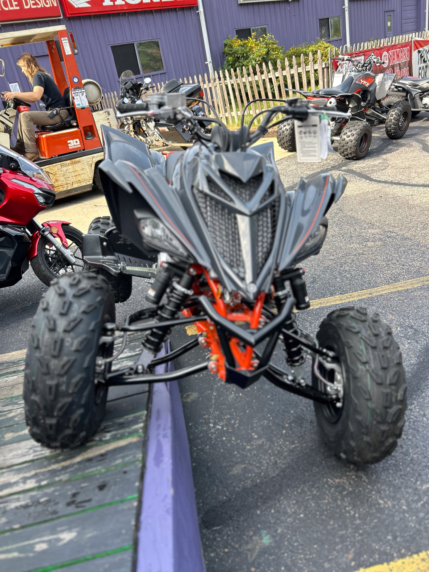 2024 Yamaha Raptor 700R SE in Phillipston, Massachusetts - Photo 2