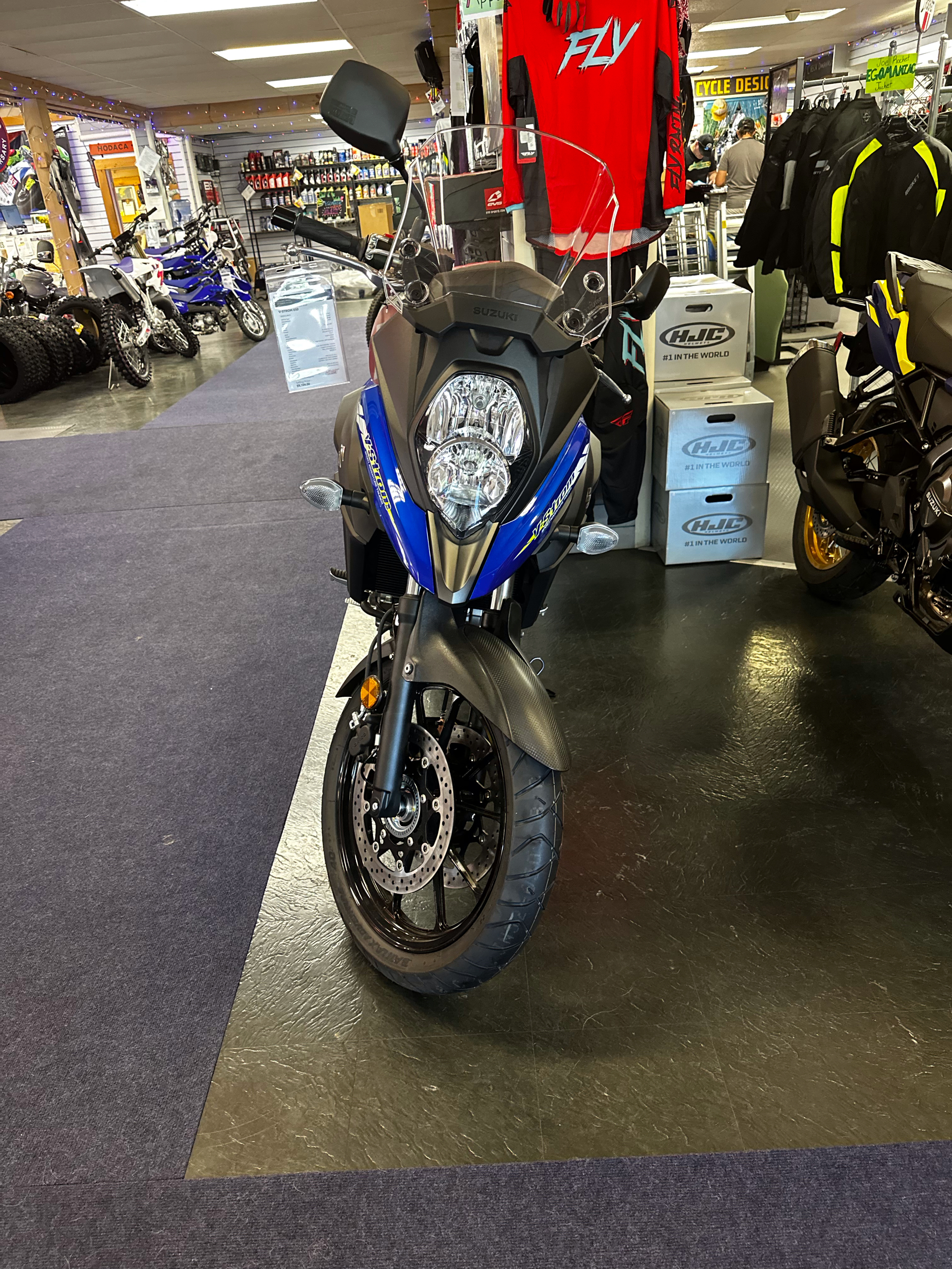 2023 Suzuki V-Strom 650 in Phillipston, Massachusetts - Photo 2