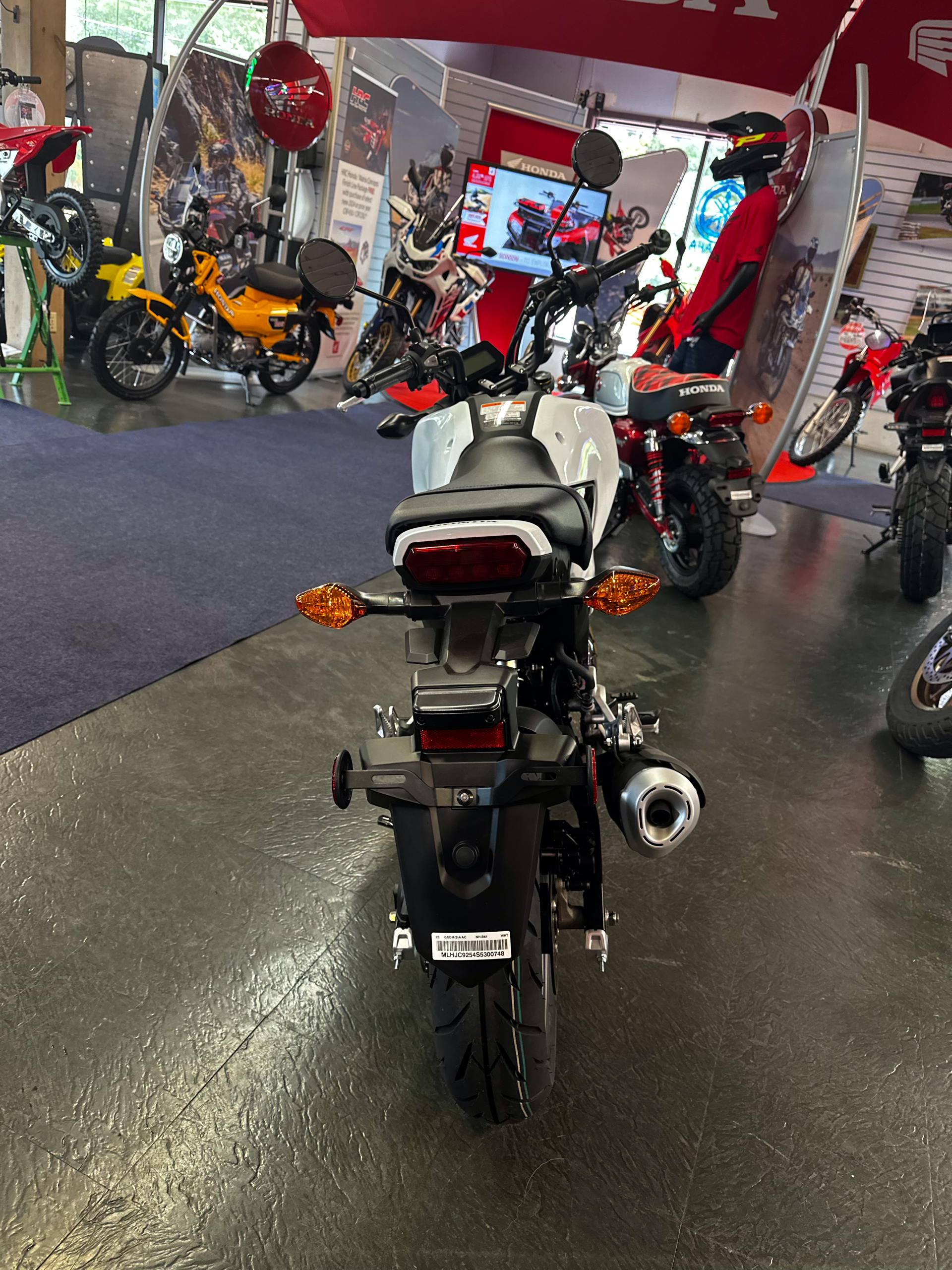 2025 Honda Grom ABS in Phillipston, Massachusetts - Photo 4