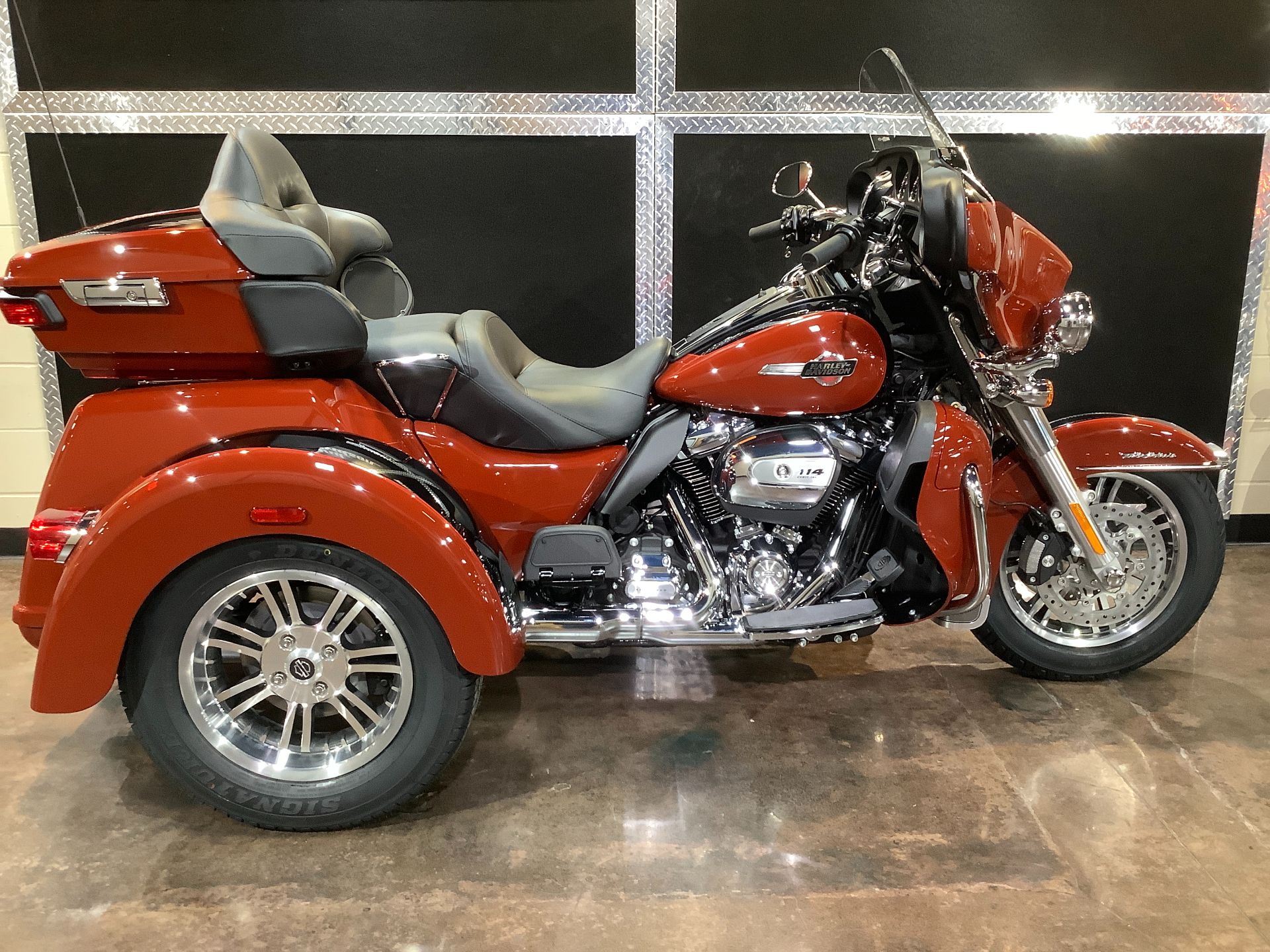 2024 Harley-Davidson Tri Glide® Ultra in Burlington, Iowa - Photo 16